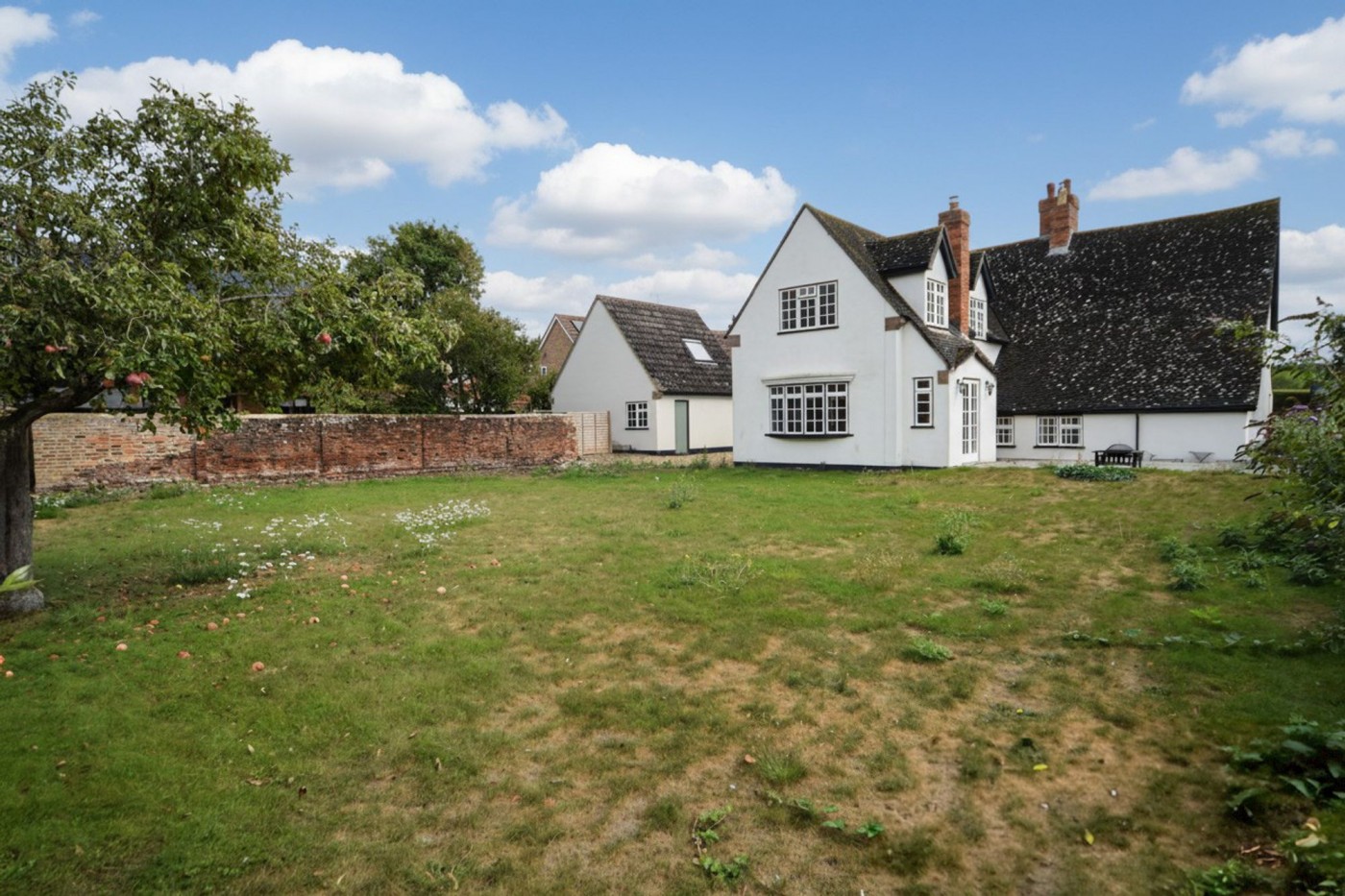 4 bedroom house in High Street