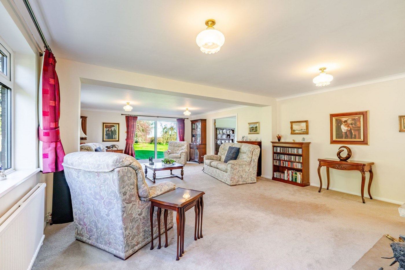 5 bedroom house in Friends Close, Yelling