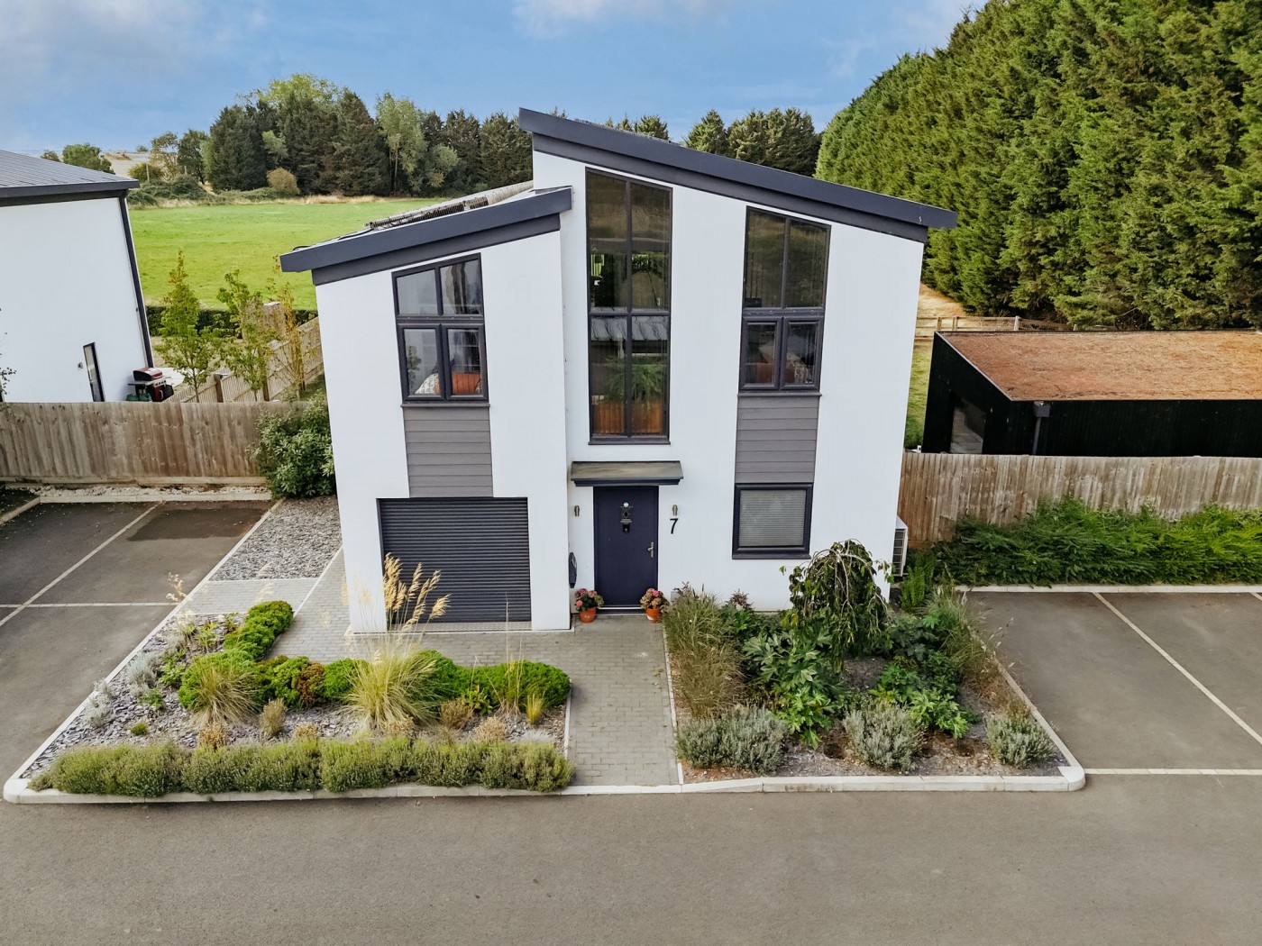 4 bedroom house in The Range