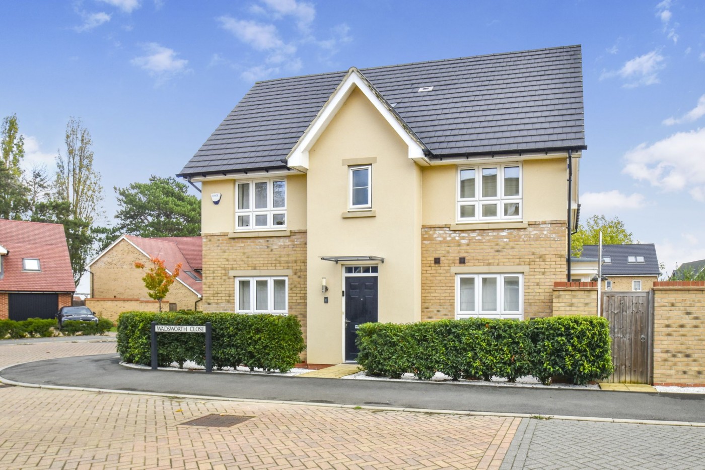 3 bedroom house in Wadsworth Close