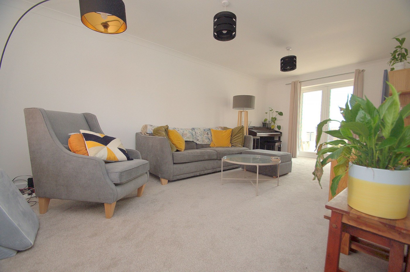 4 bedroom house in Dixy Close, St. Neots