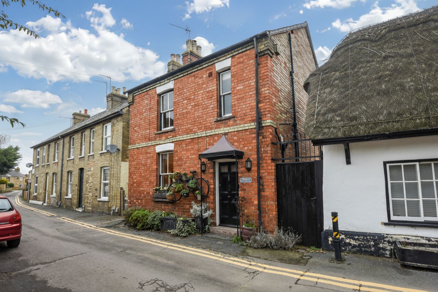 4 bedroom cottage in Street. Anns Lane