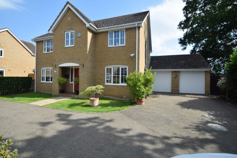 4 bedroom house in Pathfinder Way, Warboys