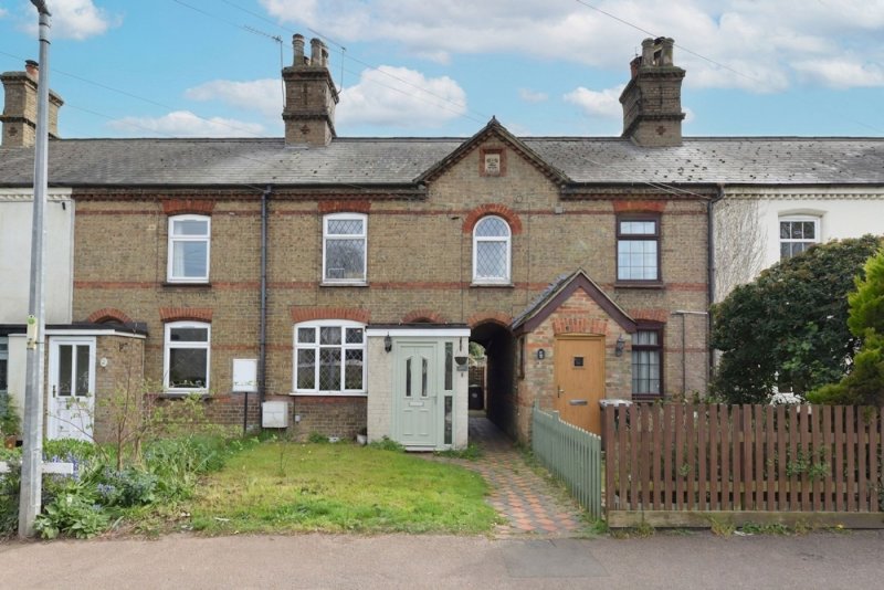 2 bedroom cottage in Biggleswade Road, Upper Caldecote