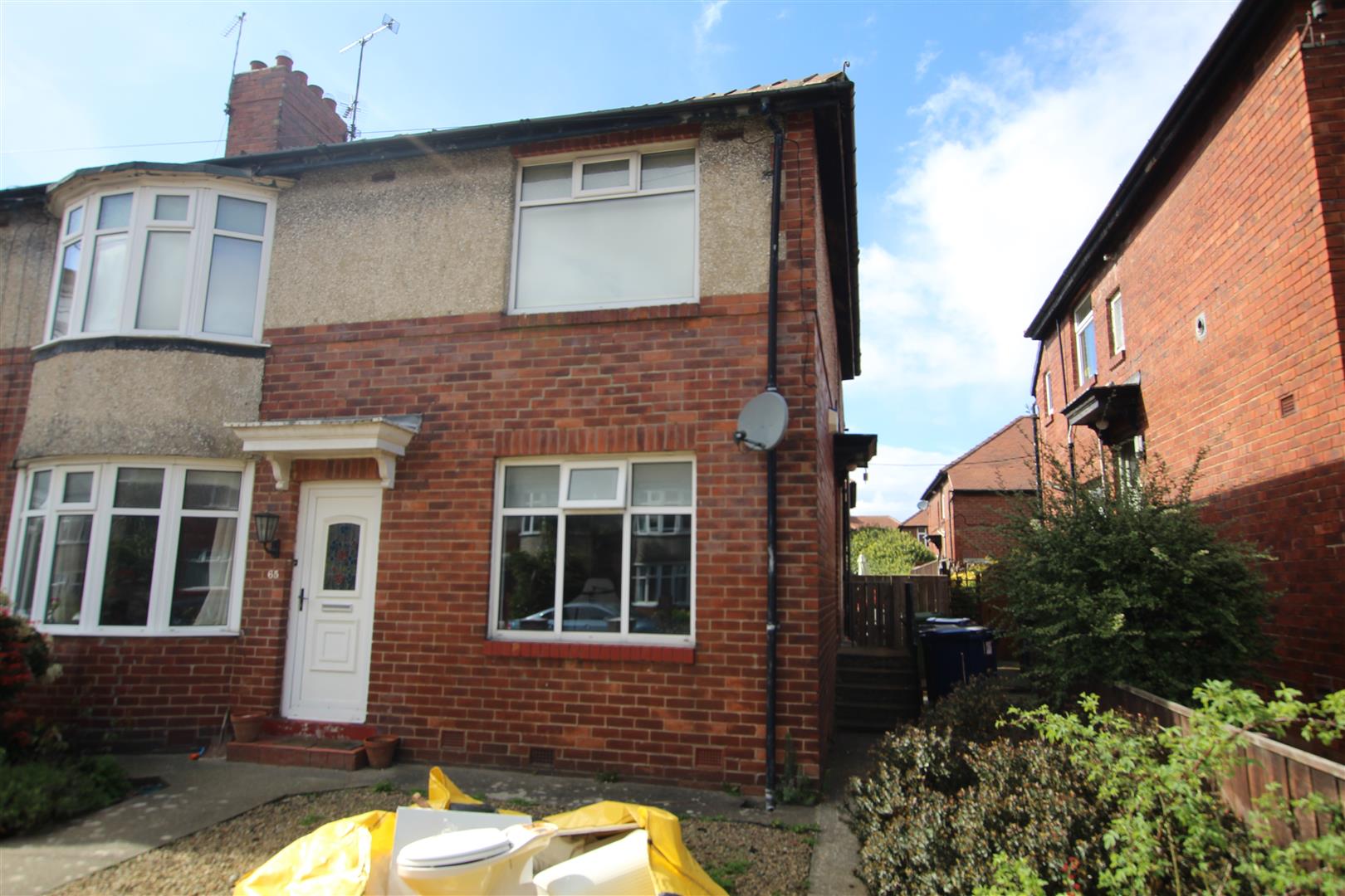 2 bedroom house in Guelder Road, Newcastle Upon Tyne
