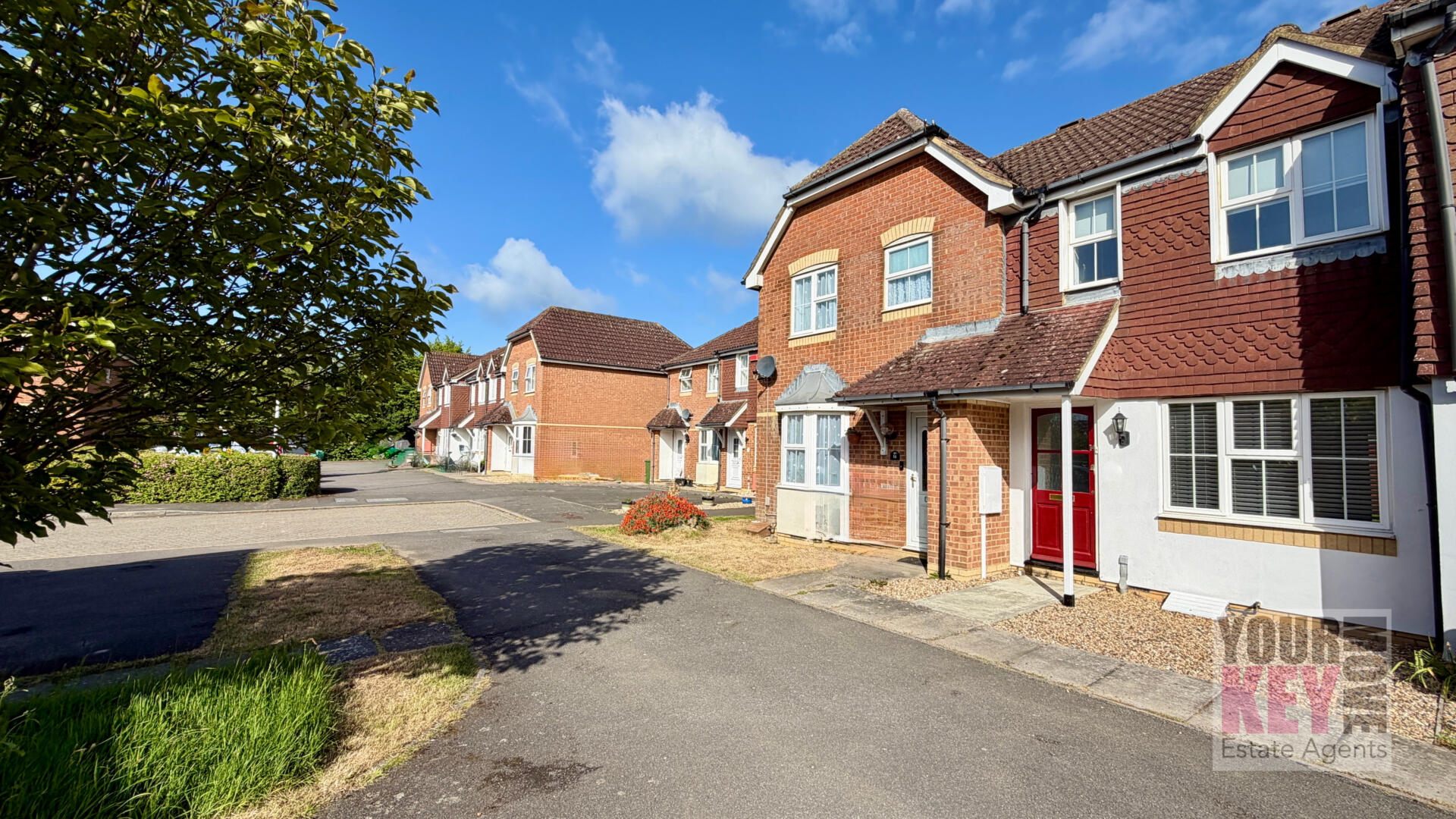 2 bedroom house in Vickers Close, Hawkinge, Folkestone, Hawkinge, Kent CT18 7FH