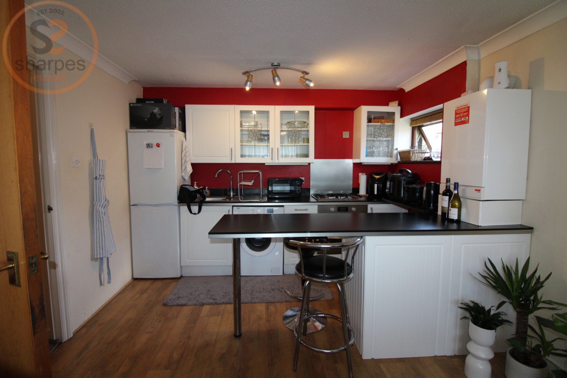 Photo 9